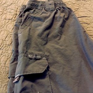 Columbia Boys Stretch Hiking Shorts Medium